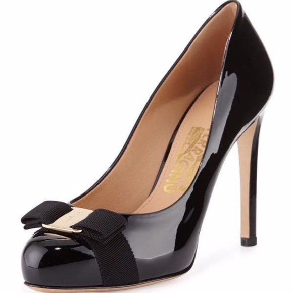 Pristine Ferragamo 39.5 Pimpa Pumps - Picture 2 of 3